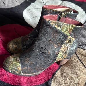 L’ARTISTE ANKLE BOOTS